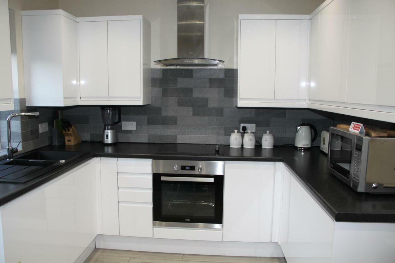 City Centre Town House With River Walks And Free Parking C27hk Casa vacanze *
